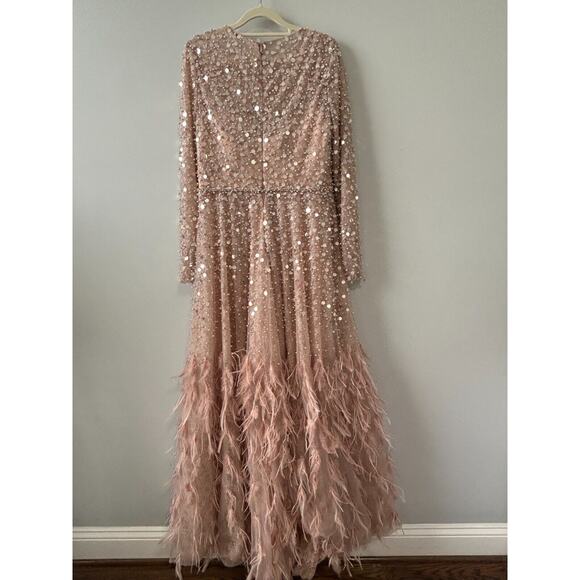 Mac Duggal Women's Disc Embellished Sequin Gown with Feather Dusty Rose Size 12 - Picture 4 of 16